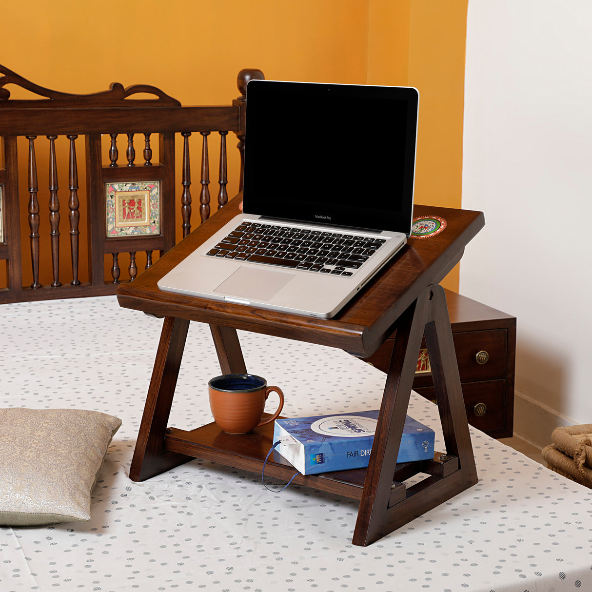 MARIGOLD END TABLE FOR LAPTOP