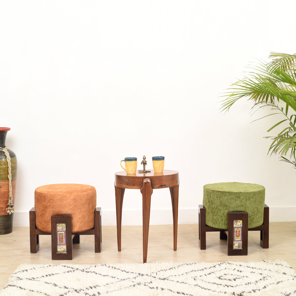 POUFFE - TEAK-HNDCRFTD DHOKRA OTTOMAN