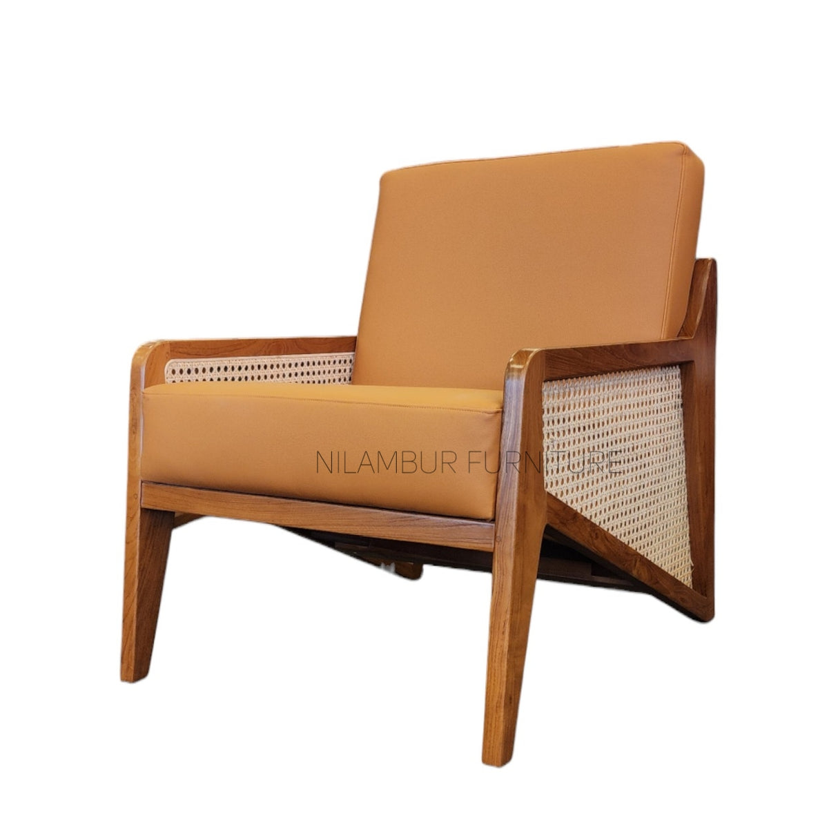 CLASSY TEAK LOUNGE CHAIR - Nilambur Furniture